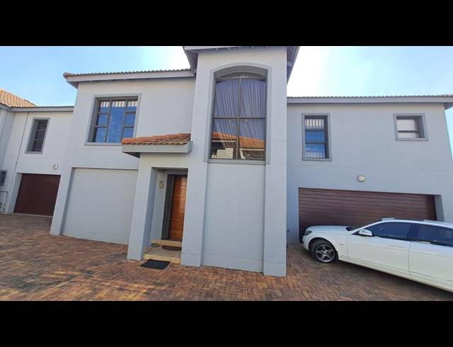 4 BEDROOM CLUSTER FOR SALE IN VANDERBIJLPARK